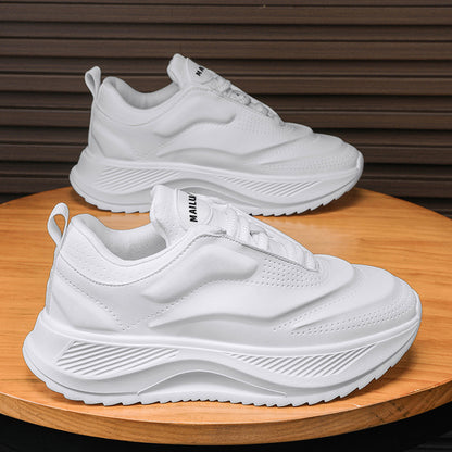 Large-sized men's thick-soled dad shoes are versatile