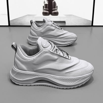 Large-sized men's thick-soled dad shoes are versatile