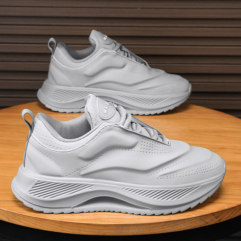 Large-sized men's thick-soled dad shoes are versatile