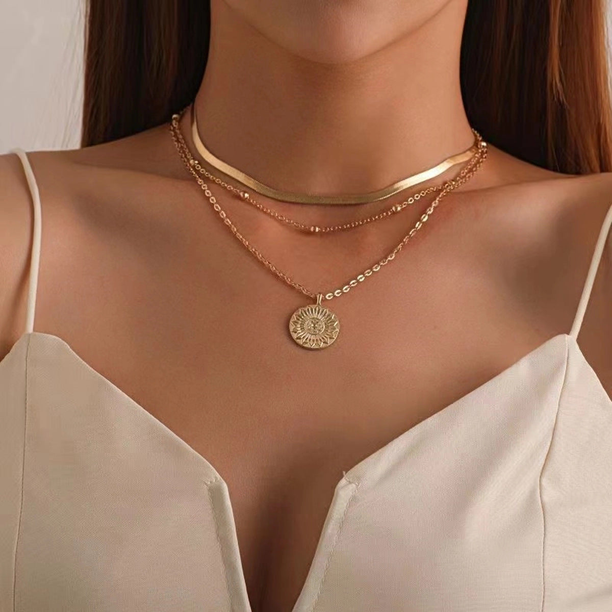 Layered Circular Pendant Necklace