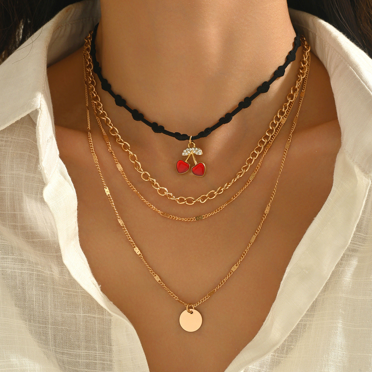 Layered Circular Pendant Necklace