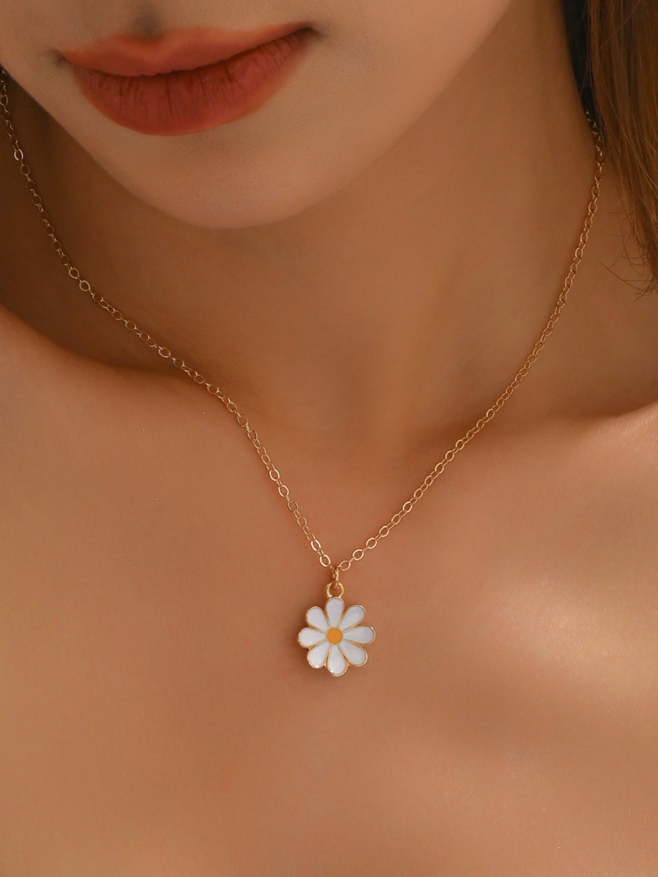 Layered Circular Pendant Necklace