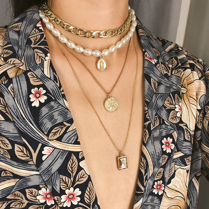 Layered Circular Pendant Necklace