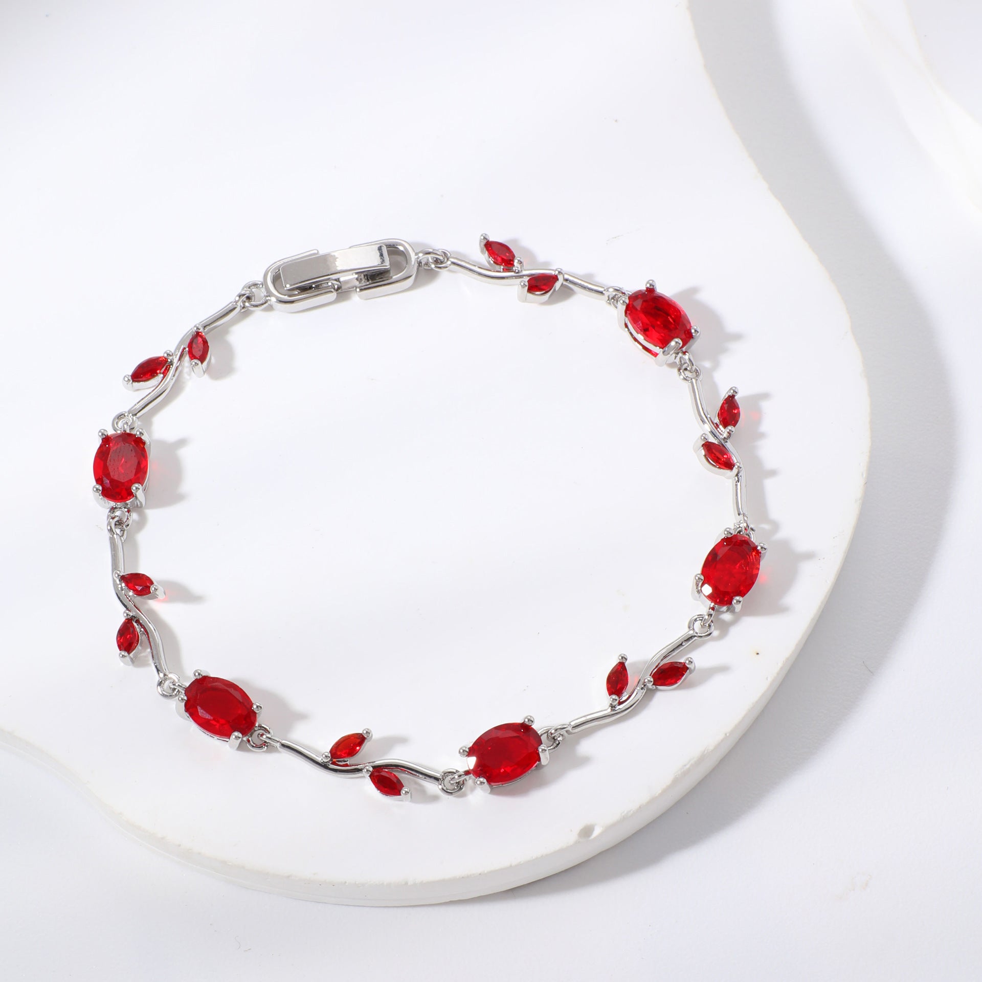 Leaf Geometric Zircon Bracelet