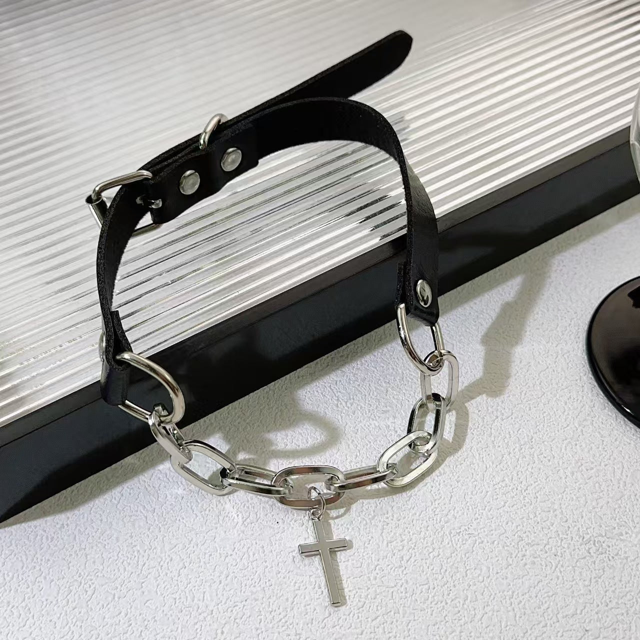 leather choker necklace