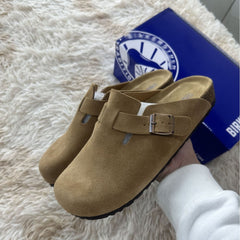 Antelope brown suede