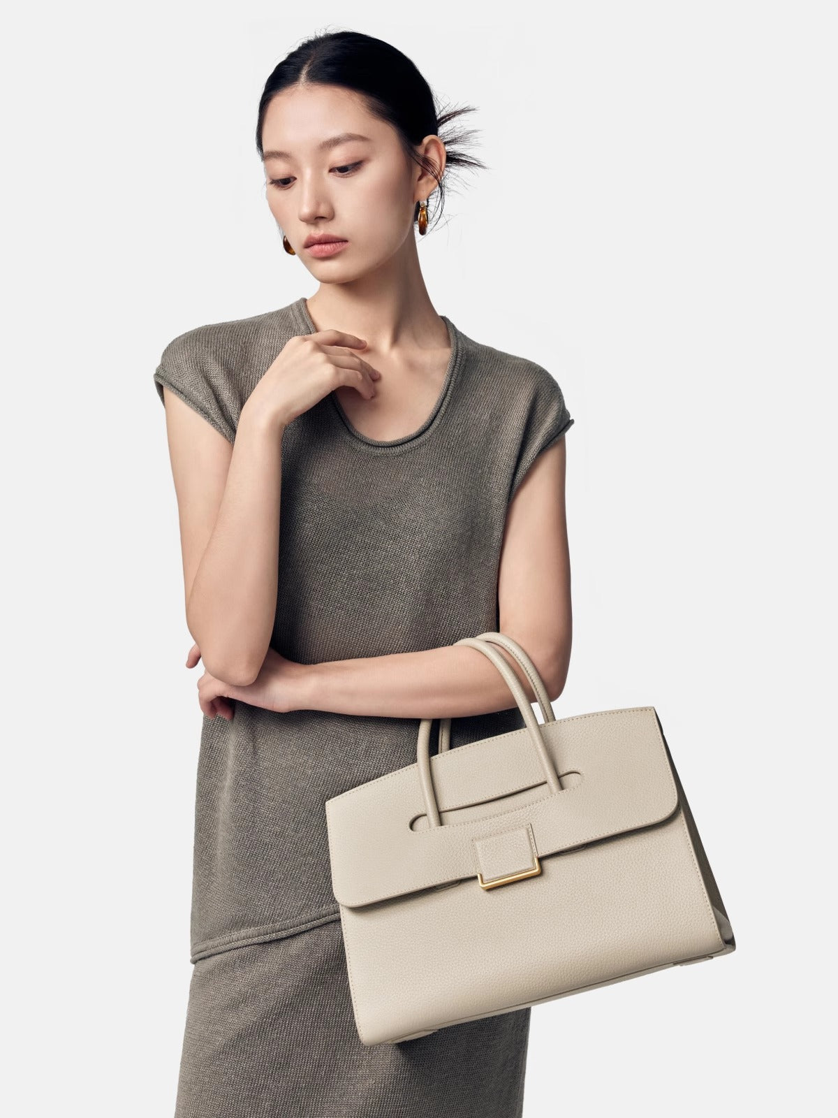 Leather handbag