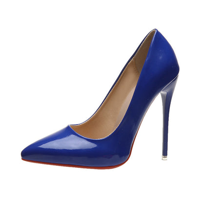 leather pointed shoes