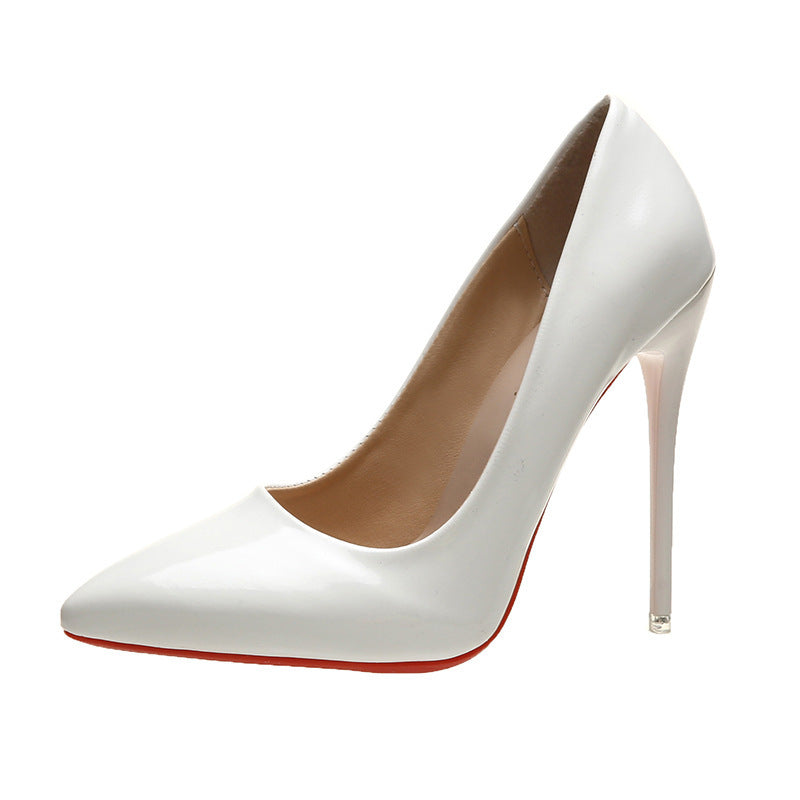 leather pointed shoes