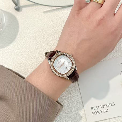 Leather strap watch