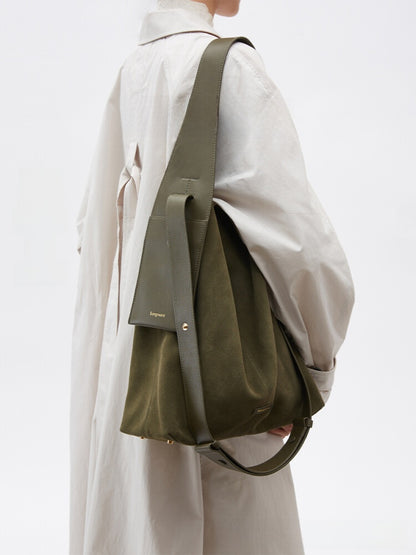 leather tote bag