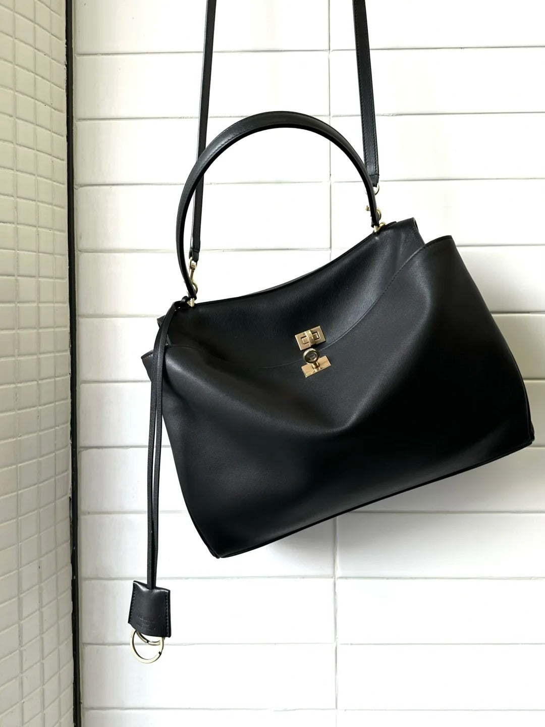 Leather tote bag
