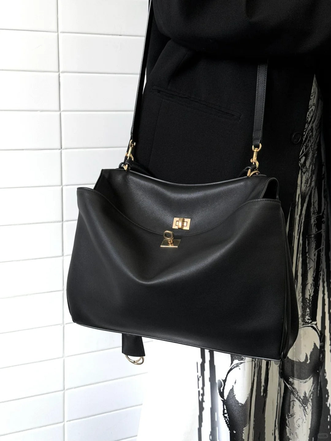 Leather tote bag