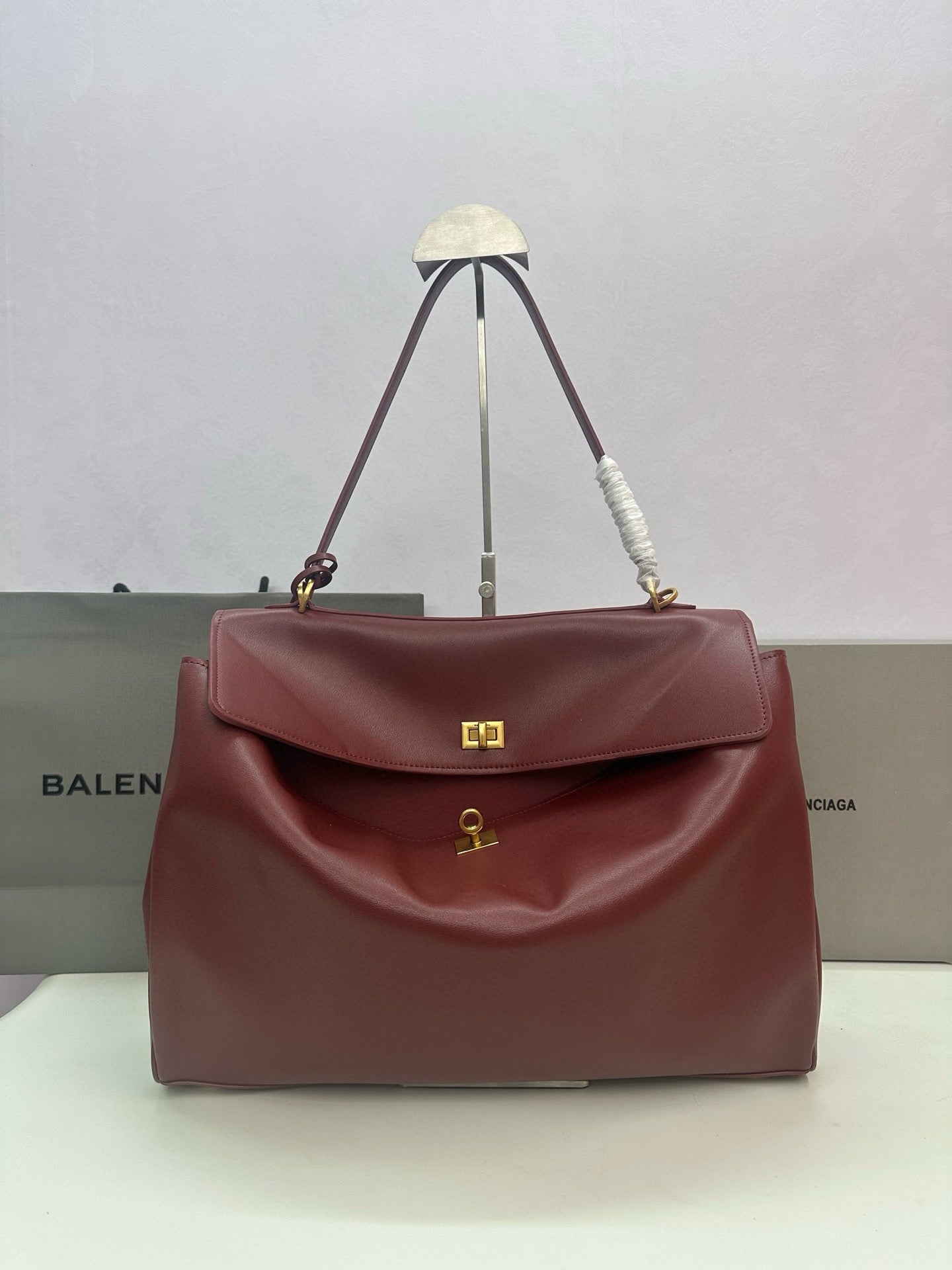 Leather tote bag