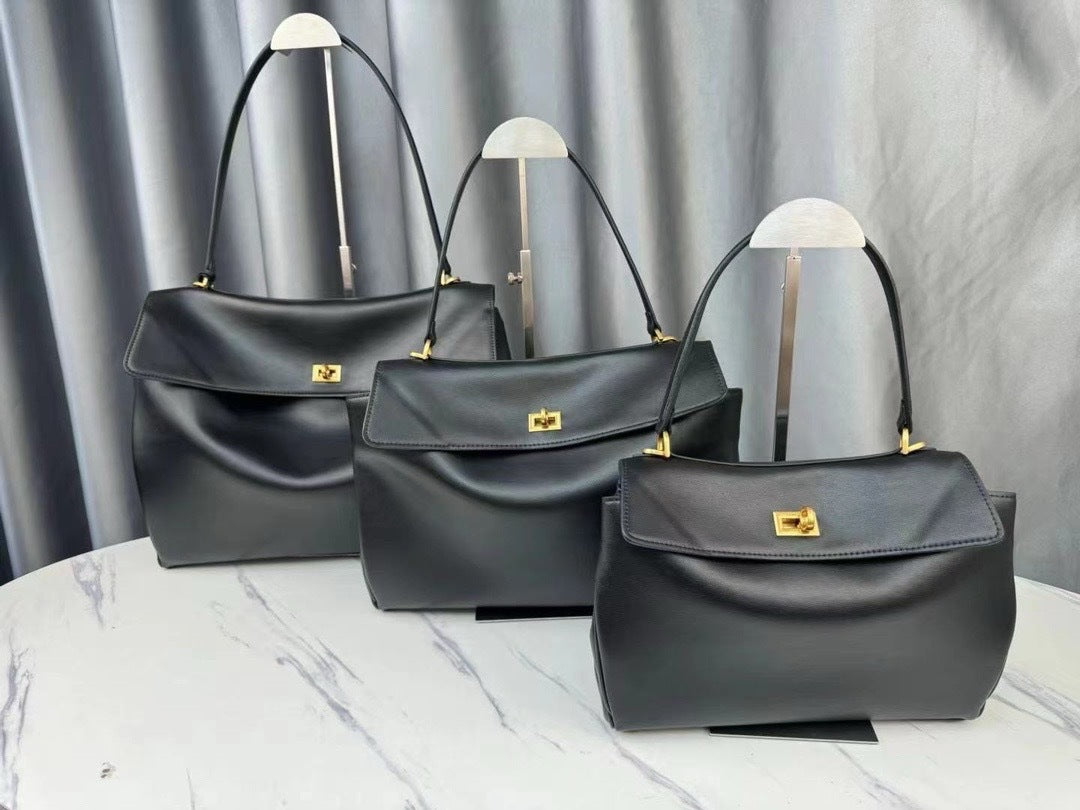Leather tote bag