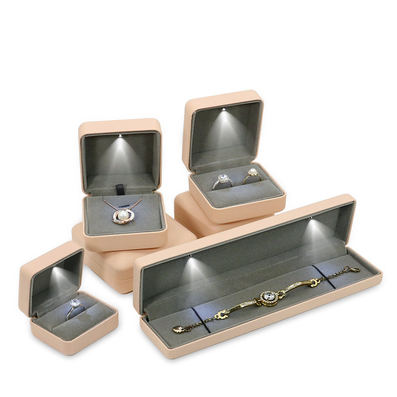 LED Illuminated Jewelry Presentation Box