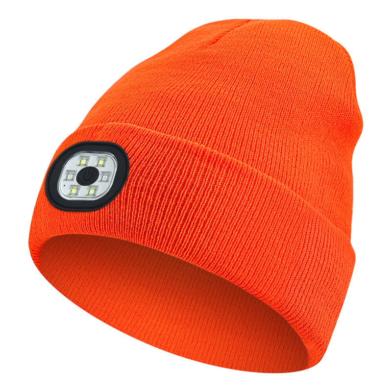 Led-illuminated knitted cap