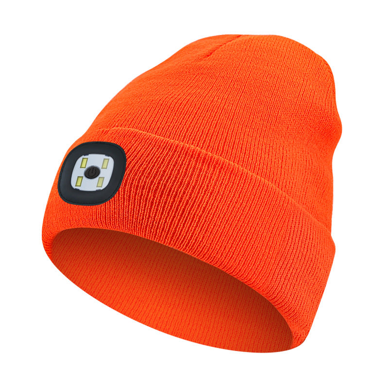 Led-illuminated knitted cap