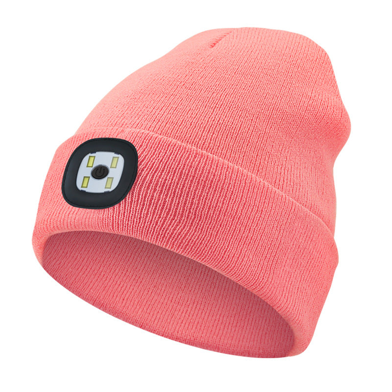 Led-illuminated knitted cap