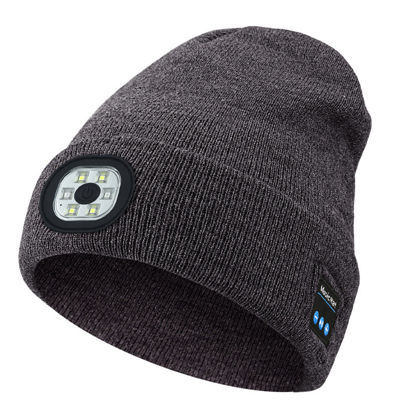 Led-illuminated knitted cap