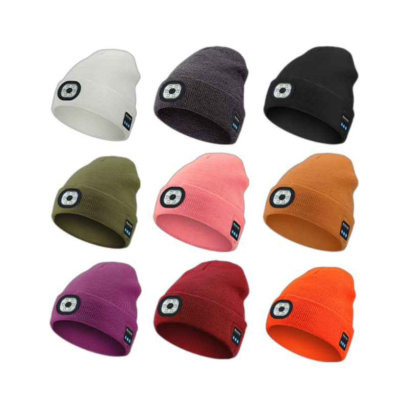 Led-illuminated knitted cap