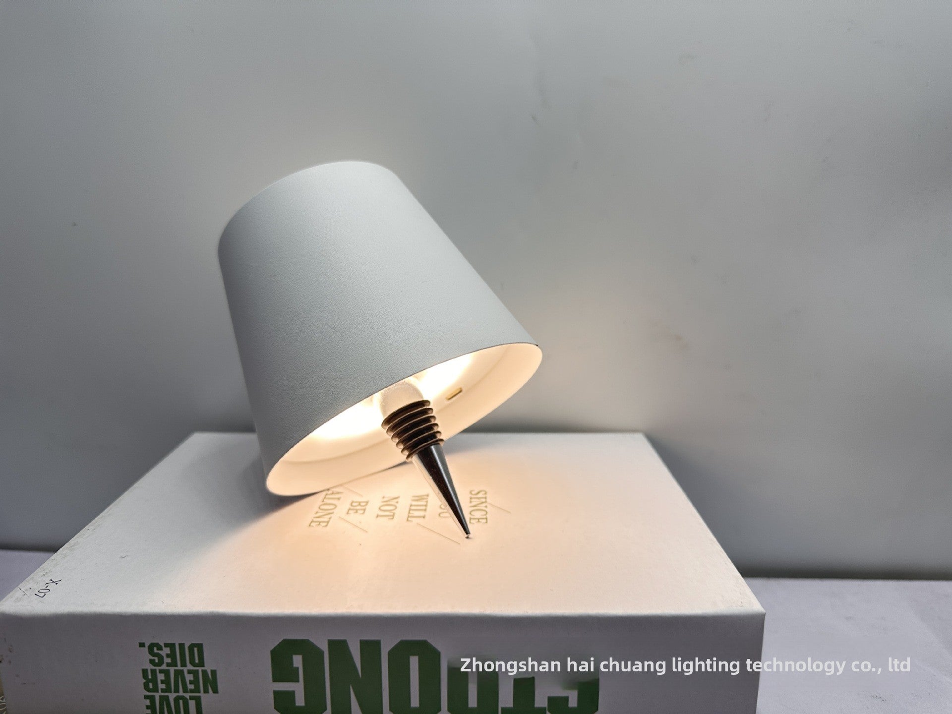 LED table lamp