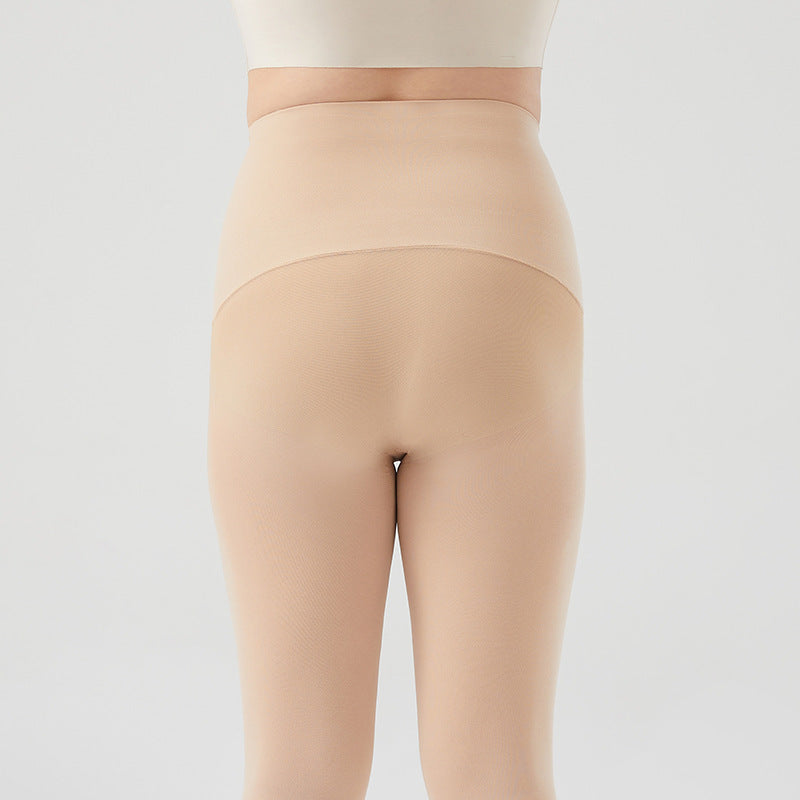 Leg-veiling item