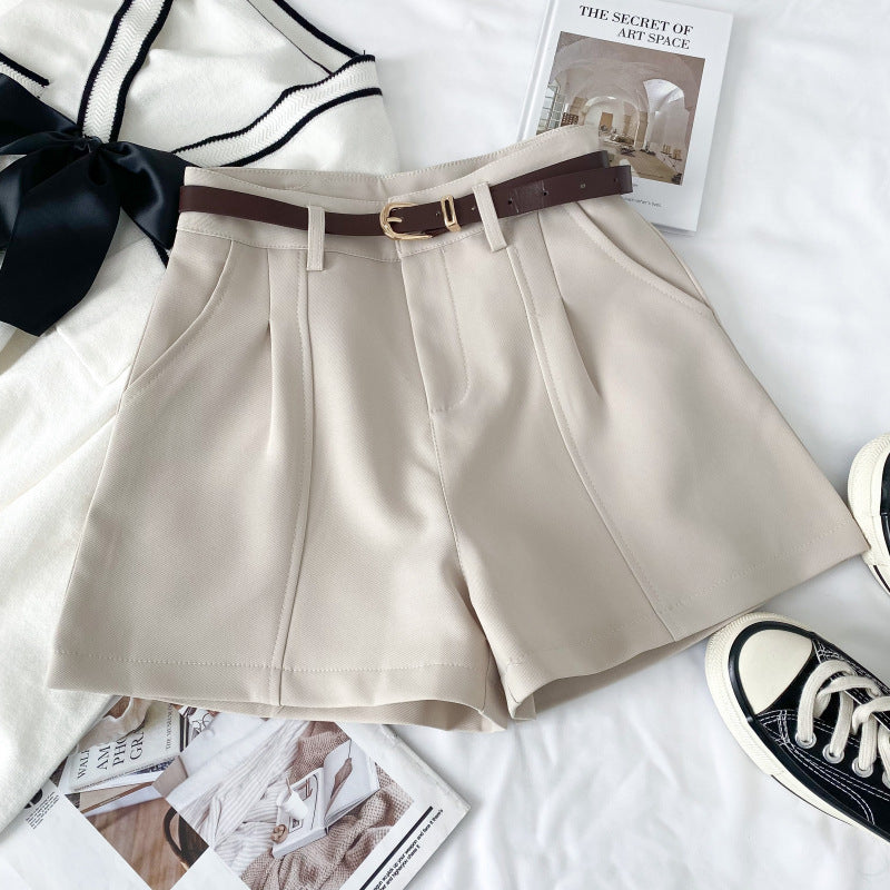 Legged casual shorts for women