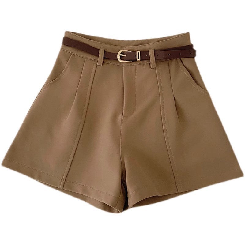 Legged casual shorts for women