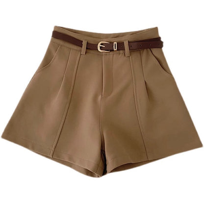 Legged casual shorts for women