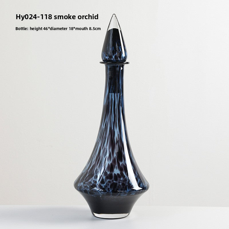 Leopard-patterned glass vase