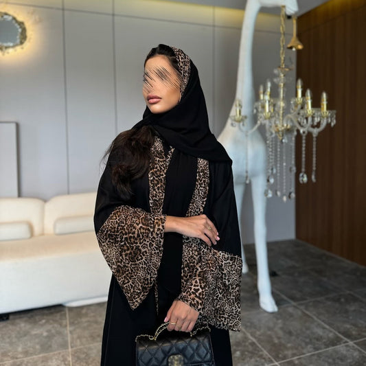 Leopard print fashionable robe