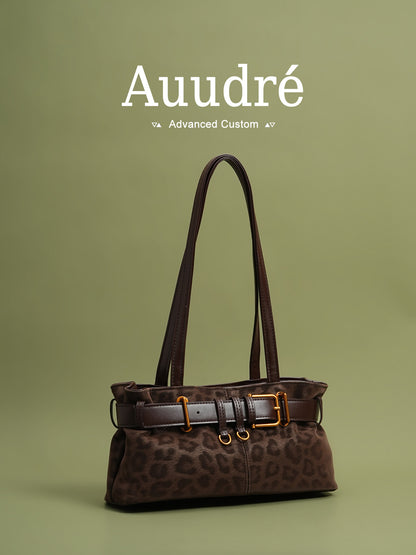 Leopard print shoulder bag