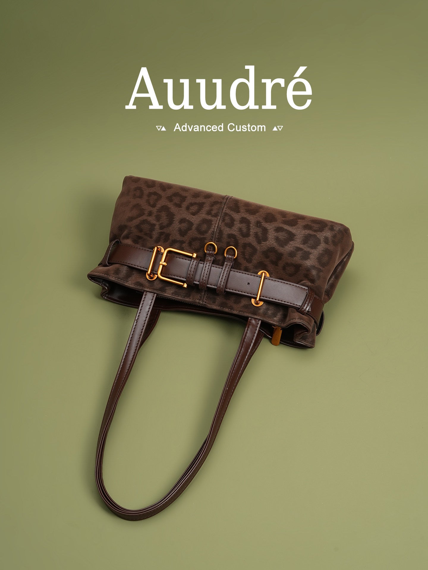 Leopard print shoulder bag