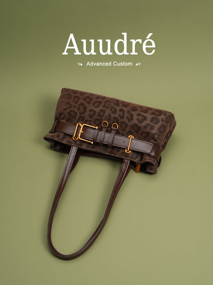 Leopard print shoulder bag