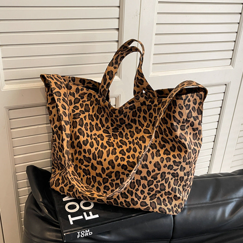 Leopard-print tote bag