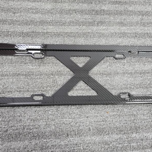 License plate frame