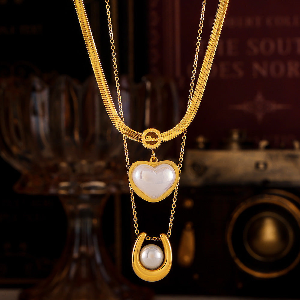 Light luxury pearl necklace