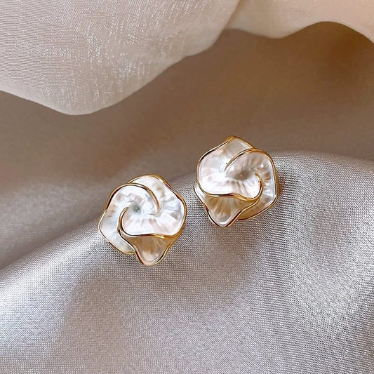 Light luxury silver pearl earrings