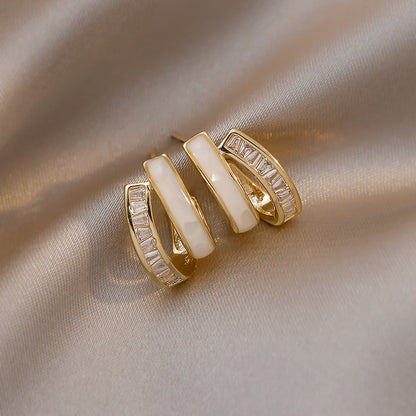 Light luxury silver pearl earrings
