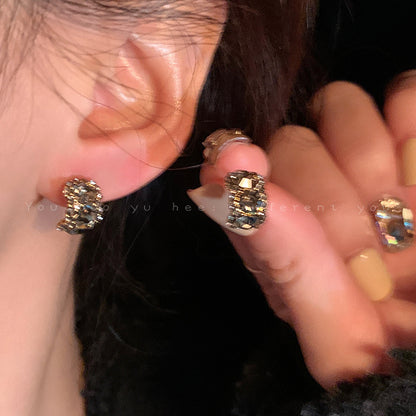 Light luxury silver pearl earrings