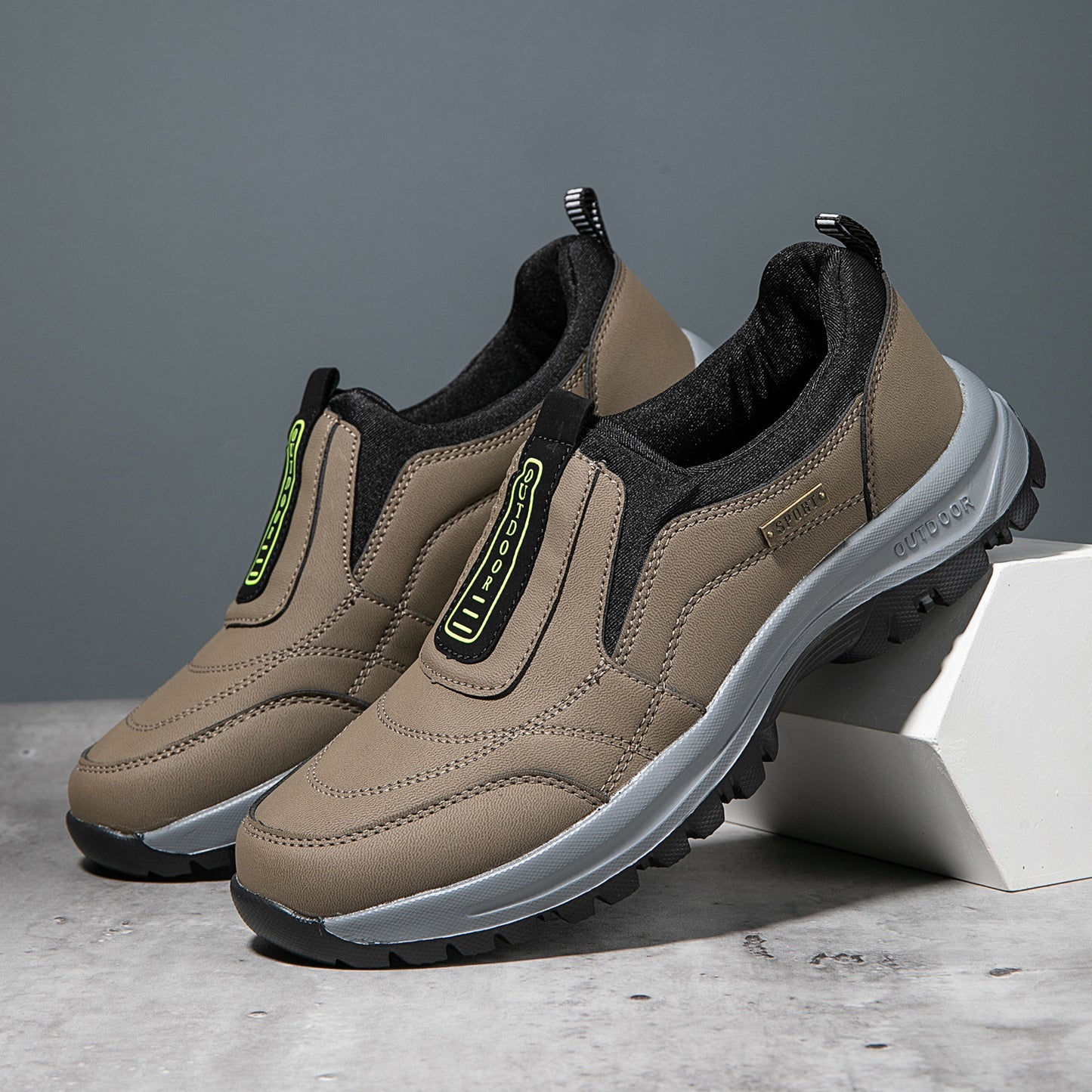 Lightweight Breathable Hiking Shoes
