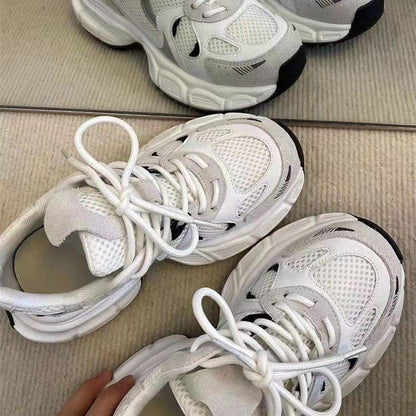 Lightweight Mesh Running Shoes