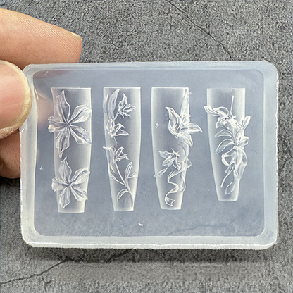 Lily Manicure model