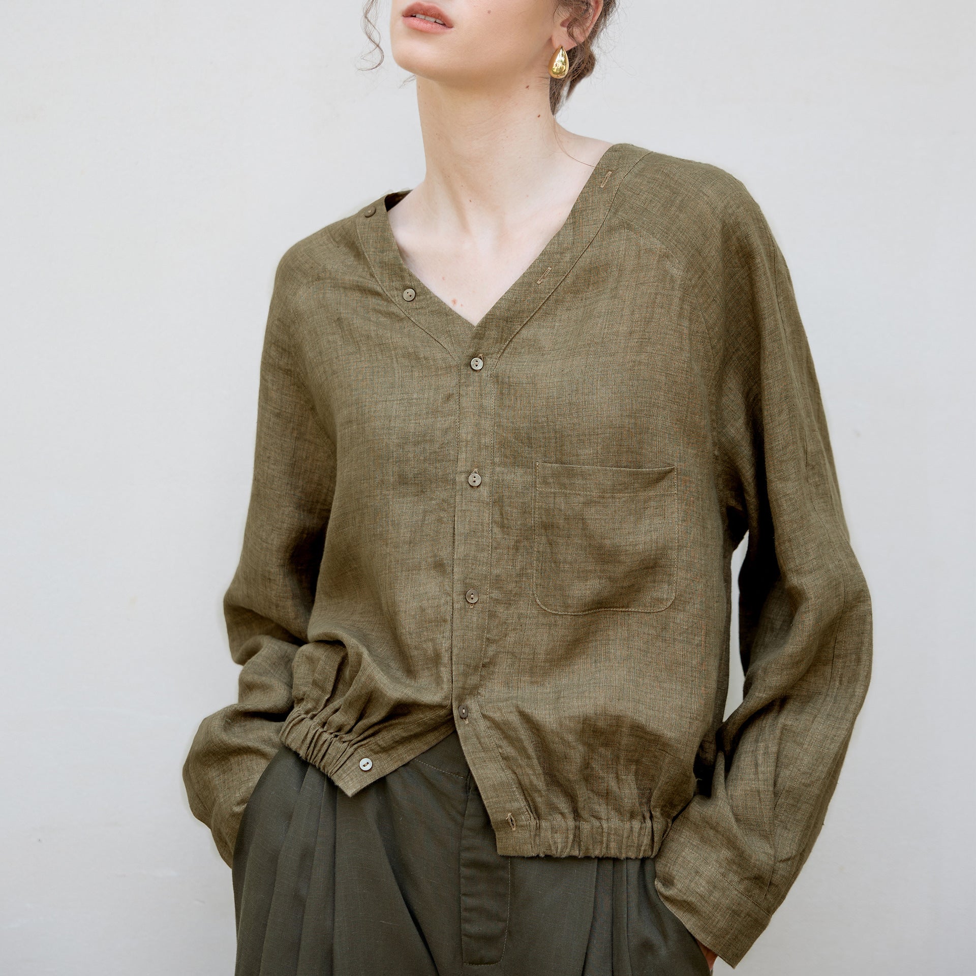 Linen V-Neck Raglan Sleeve Shirt