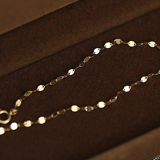 Lip-kiss letter bracelet