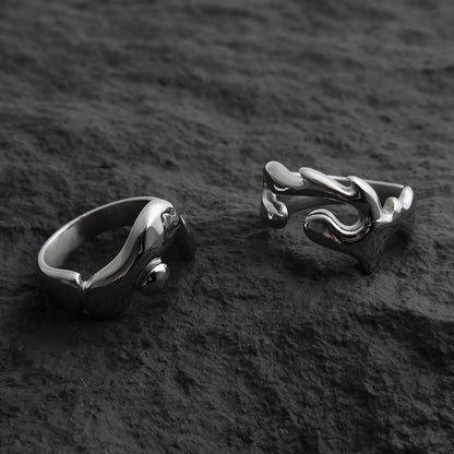 Liquid Lava Geometric Finger Ring
