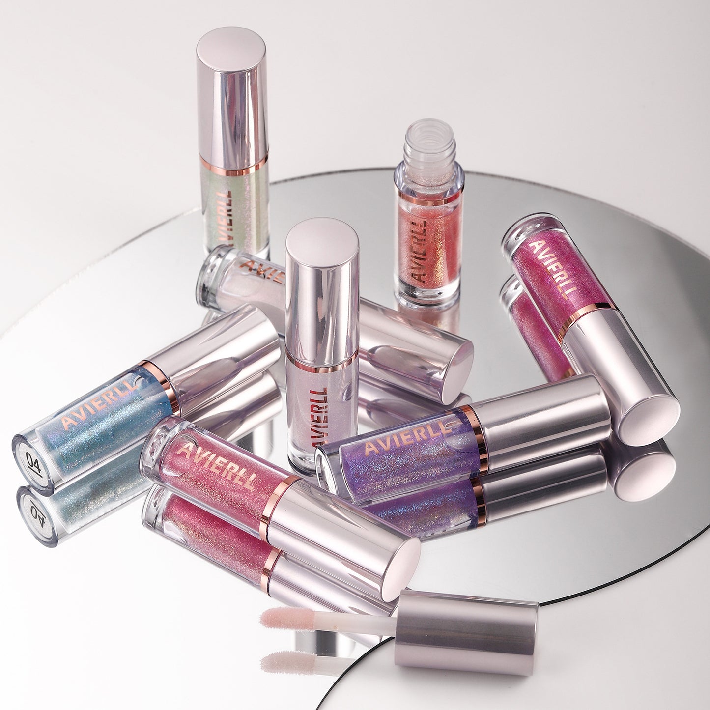 Liquid lip gloss