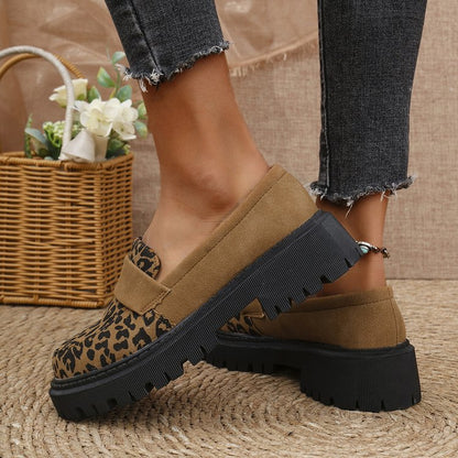 Loafers with Height-Increasing Design