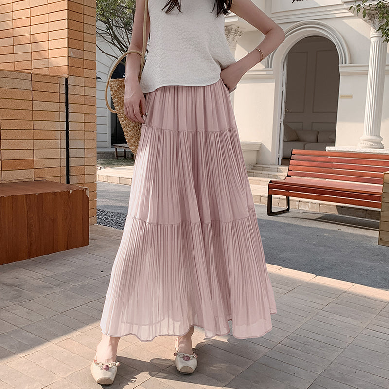 Long pleated skirt